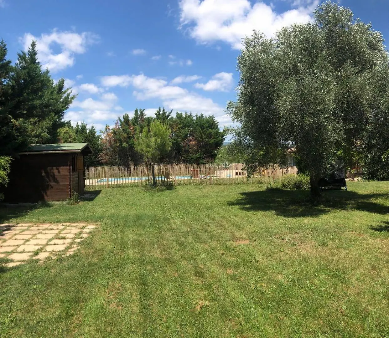 Maison De Charme Provencale En Pierre Puyvert 0*,